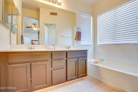 3230 E Oraibi Dr, Phoenix, AZ 85050 photo 18