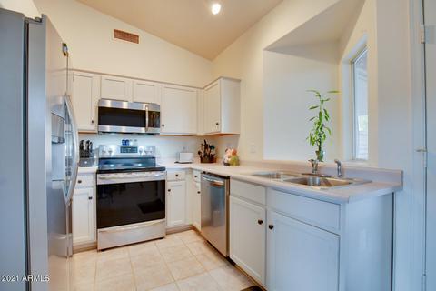 3230 E Oraibi Dr, Phoenix, AZ 85050 photo 8