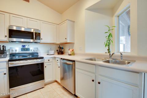 3230 E Oraibi Dr, Phoenix, AZ 85050 photo 11