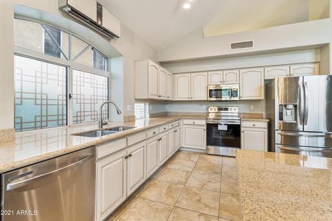 820 E Mountain Sage Dr, Phoenix, AZ 85048 photo 9