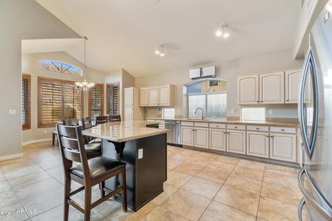 820 E Mountain Sage Dr, Phoenix, AZ 85048 photo 6