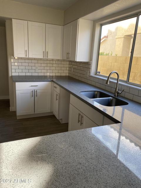 3228 E Sierra St, Phoenix, AZ 85028 photo 5