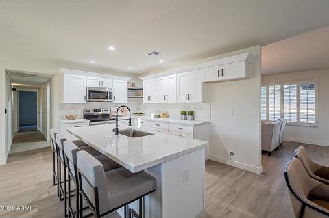 15 E Saint John Rd, Phoenix, AZ 85022 photo 12