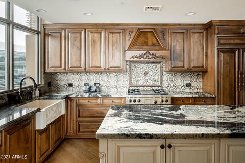 2402 Esplanade Ln #902, Phoenix, AZ 85016 photo 19