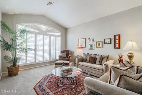 3331 E Rosemonte Dr, Phoenix, AZ 85050 photo 2
