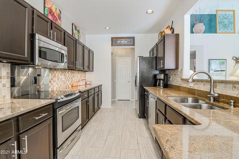 3331 E Rosemonte Dr, Phoenix, AZ 85050 photo 9
