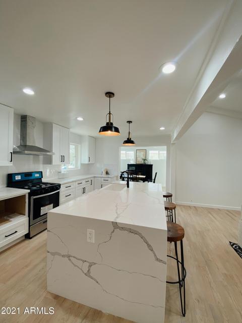 818 E Cavalier Dr, Phoenix, AZ 85014 photo 8