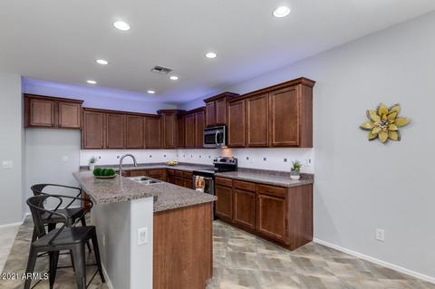 2714 E Rakestraw Ln, Gilbert, AZ 85298 photo 9