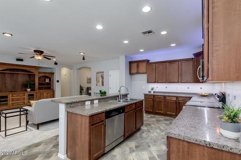 2714 E Rakestraw Ln, Gilbert, AZ 85298 photo 6