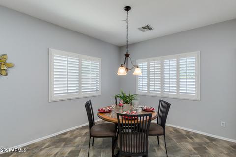 2714 E Rakestraw Ln, Gilbert, AZ 85298 photo 13