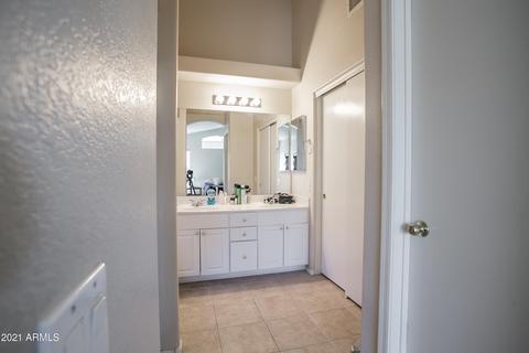 3247 E Oraibi Dr, Phoenix, AZ 85050 photo 22