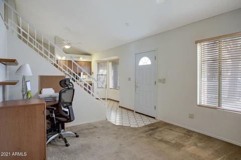902 E Kerry Ln, Phoenix, AZ 85024 photo 3