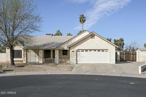 902 E Kerry Ln, Phoenix, AZ 85024 photo 1