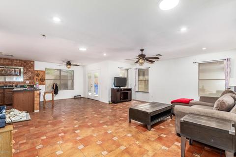 3074 E Michelle Way, Gilbert, AZ 85234 photo 2