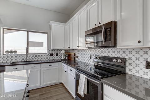 4468 E Laurel Ave, Gilbert, AZ 85234 photo 5