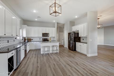 4468 E Laurel Ave, Gilbert, AZ 85234 photo 2