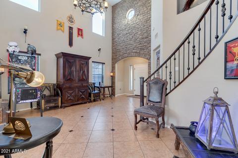 949 E Sourwood Dr, Gilbert, AZ 85298 photo 5