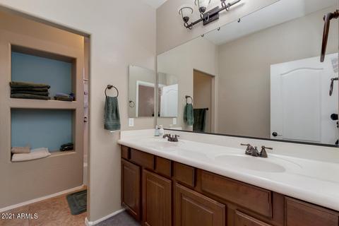 949 E Sourwood Dr, Gilbert, AZ 85298 photo 33