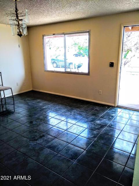 3108 N 68th Ln N, Phoenix, AZ 85033 photo 10