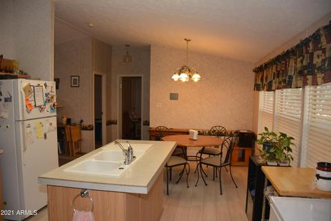 2141 S Woods Dr, Overgaard, AZ 85933 photo 6