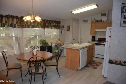 2141 S Woods Dr, Overgaard, AZ 85933 photo 9