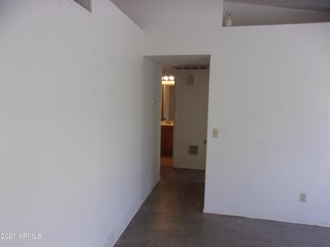925 E Wahalla Ln, Phoenix, AZ 85024 photo 9