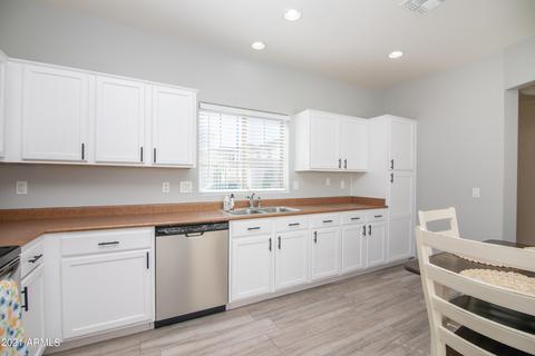 4660 E Laurel Ave, Gilbert, AZ 85234 photo 12