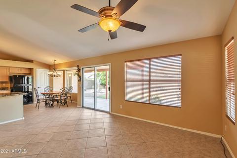 560 W Nopal Ave, Mesa, AZ 85210 photo 4