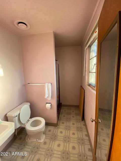 6225 N 36th Dr, Phoenix, AZ 85019 photo 10