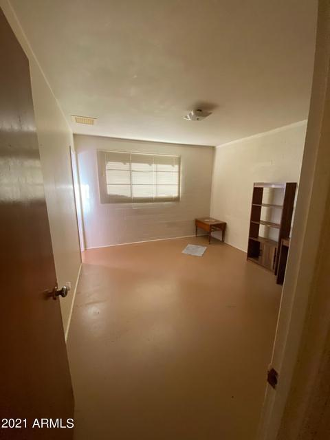 6225 N 36th Dr, Phoenix, AZ 85019 photo 9