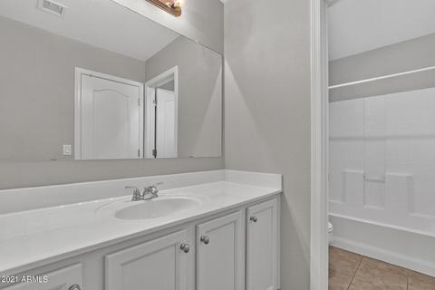 4386 E Selena Dr, Phoenix, AZ 85050 photo 24