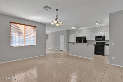 4386 E Selena Dr, Phoenix, AZ 85050 photo 7