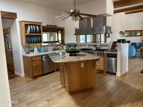 257 S Happy Trail Rd, Apache Junction, AZ 85119 photo 2