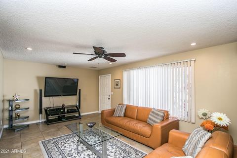 2926 E Michelle Dr, Phoenix, AZ 85032 photo 4