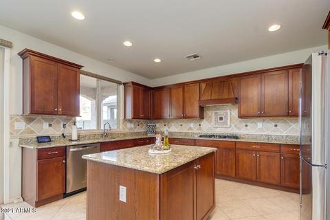 3820 E Matthew Dr, Phoenix, AZ 85050 photo 4