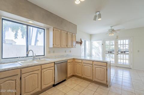 309 E Vaughn Ave, Gilbert, AZ 85234 photo 16
