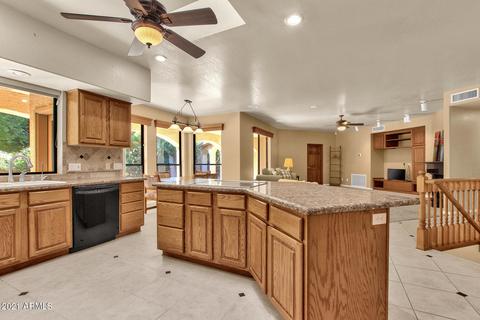 458 S Jared Dr, Gilbert, AZ 85296 photo 12