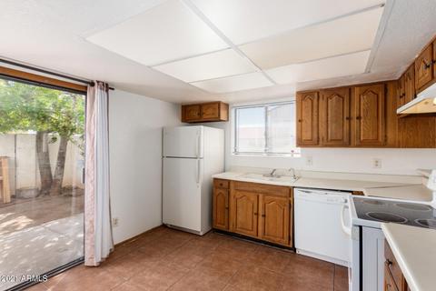 2802 E Beck Ln #1, Phoenix, AZ 85032 photo 4