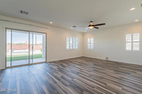 960 E Ladbroke Way, Gilbert, AZ 85297 photo 13