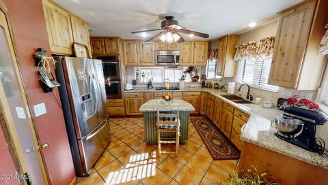 25120 E Comanche Trl, Benson, AZ 85602 photo 4