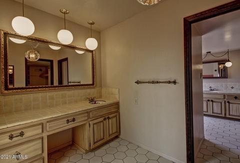 5320 E Rockridge Rd, Phoenix, AZ 85018 photo 10