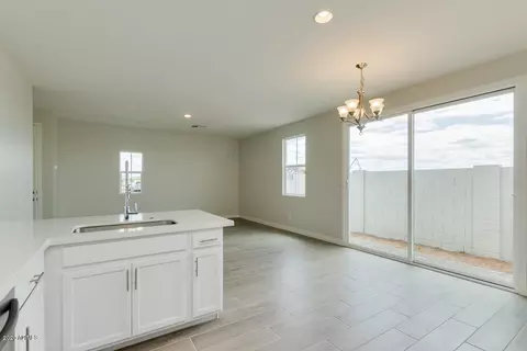 5553 S Dillon Cir, Mesa, AZ 85212 photo 8