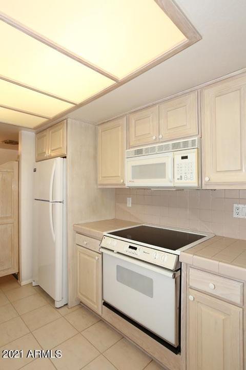 512 E Calavar Rd, Phoenix, AZ 85022 photo 10