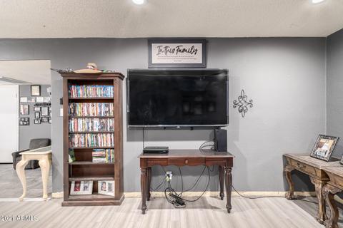 5332 W Wolf St, Phoenix, AZ 85031 photo 8