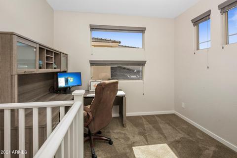 2858 E Sands Dr, Phoenix, AZ 85050 photo 10