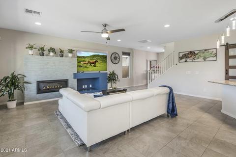 2858 E Sands Dr, Phoenix, AZ 85050 photo 3