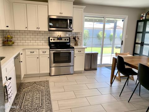 3334 E Gelding Dr, Phoenix, AZ 85032 photo 10