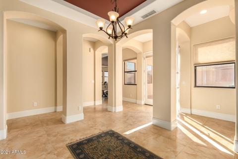 3221 E Branham Ln, Phoenix, AZ 85042 photo 8