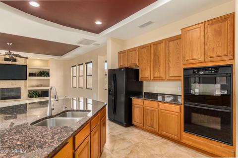 3221 E Branham Ln, Phoenix, AZ 85042 photo 18