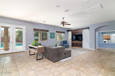 2953 E Parkview Dr, Gilbert, AZ 85295 photo 9